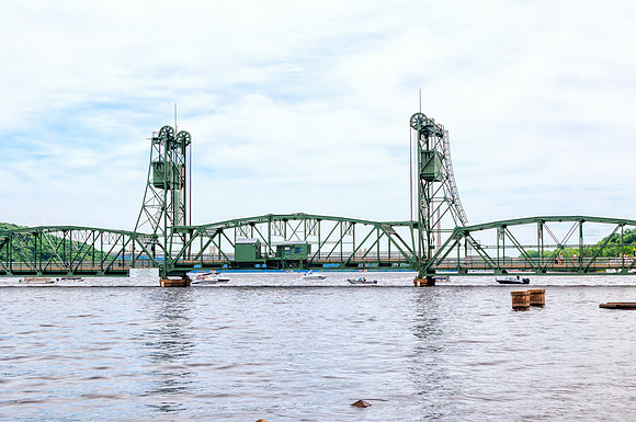 R6225852_3_4