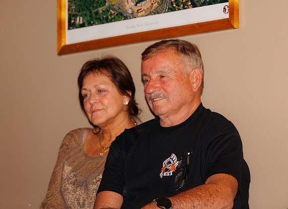 R6227886