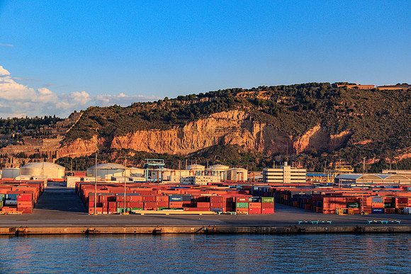 I72_7049