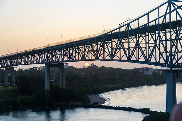 I72_2895