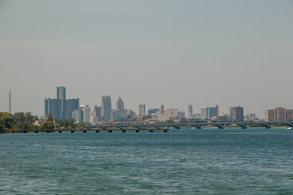 I72_8365