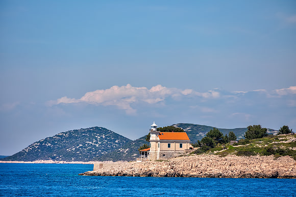 R6224868_69_70