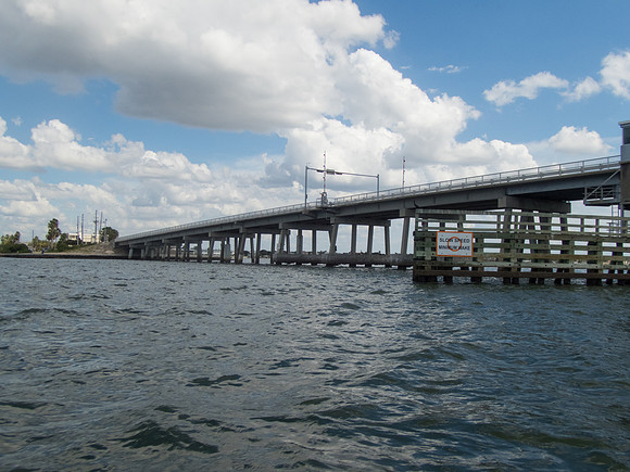 P8252577