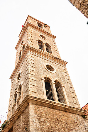 R6226509_10_11